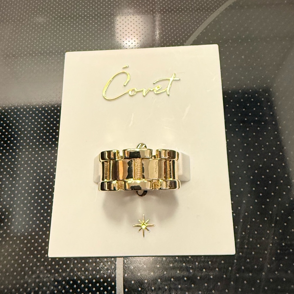 Covet  Gold and Black Ring (Nordstrom Brand). NWT